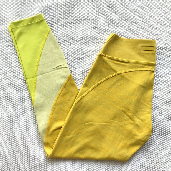 NWT Outdoor Voices TechSweat 7/8 Zoom Leggings Key Lime/Sunshine/Lemongrass, S - Picture 7 of 7